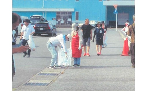 22 道路をピカピカに！道路愛護ボランティア